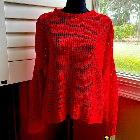 Abercrombie & Fitch Sweaters - Women’s Abercrombie & Fitch red sweater. Size XS/S.